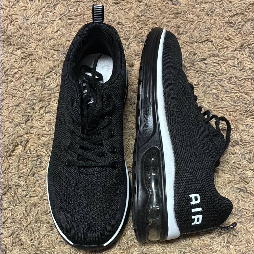 Women’s Sneakers - Euro (39.5)